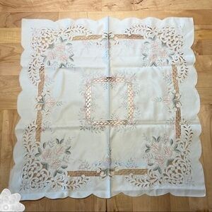Gorgeous Square Tablecloth with Embroidery 34”x34” NWOT